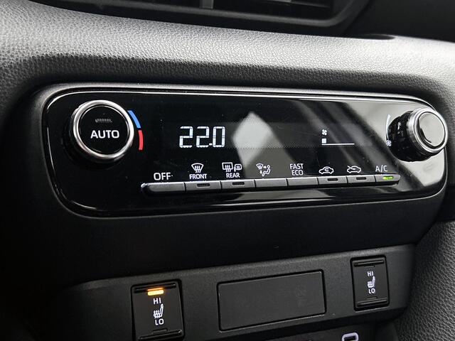 Toyota YARIS 1.5 Hybrid Dynamic Limited + Stoel en stuurverwarming |
