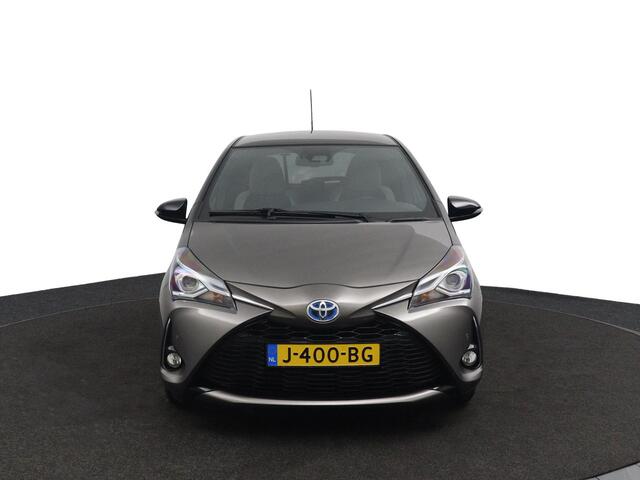 Toyota YARIS 1.5 Hybrid Bi-Tone | Cruise Control | Panoramadak | Parkeersensoren |