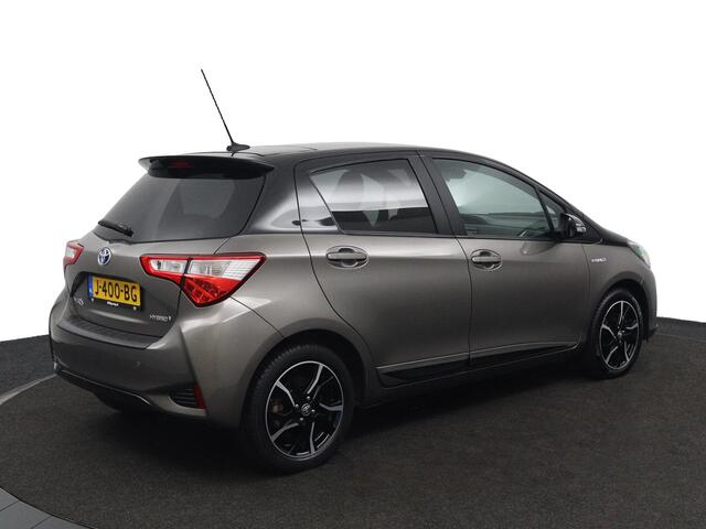 Toyota YARIS 1.5 Hybrid Bi-Tone | Cruise Control | Panoramadak | Parkeersensoren |