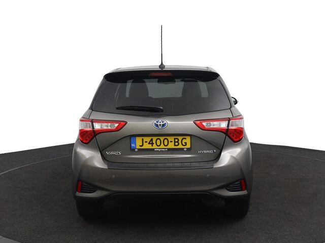 Toyota YARIS 1.5 Hybrid Bi-Tone | Cruise Control | Panoramadak | Parkeersensoren |