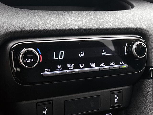 Toyota YARIS 1.5 Hybrid 115 First Edition + | Stoel en stuurverwarming | Dealeronderhouden |