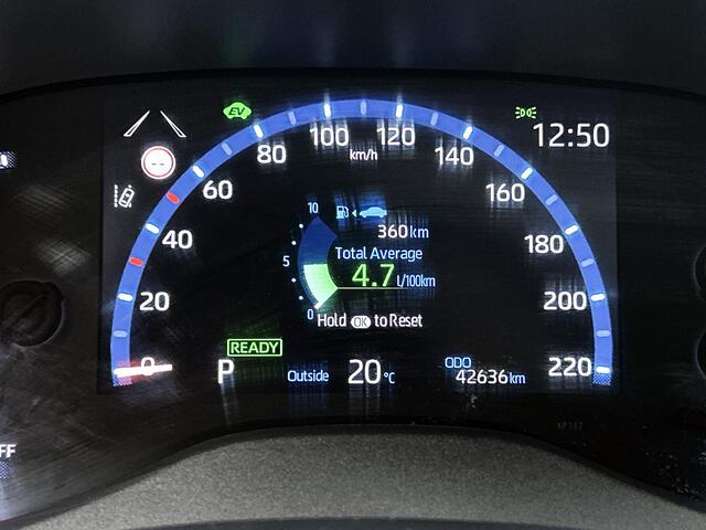Toyota YARIS Cross 1.5 Hybrid Dynamic + | Stoel stuur en voorruitverwarming | Panorama dak |