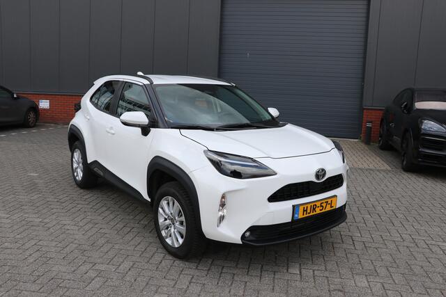 Toyota YARIS Cross 1.5 Hybrid 115 Active NAVI-APP/CAMERA/CLIMA/ADAPT.CRUISE