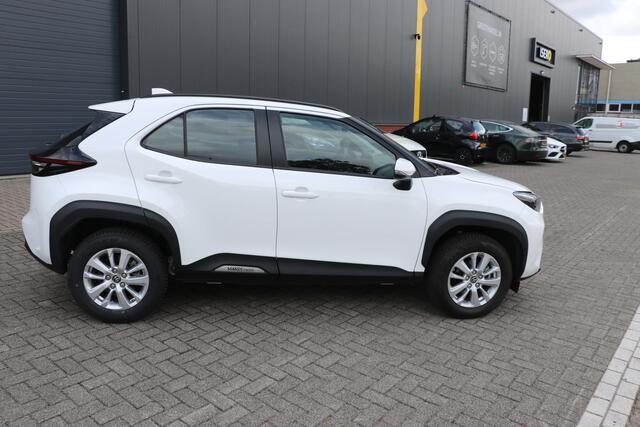 Toyota YARIS Cross 1.5 Hybrid 115 Active NAVI-APP/CAMERA/CLIMA/ADAPT.CRUISE