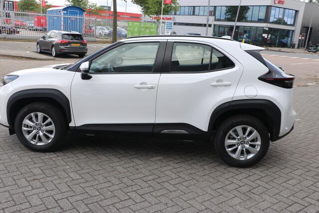 Toyota YARIS Cross 1.5 Hybrid 115 Active NAVI-APP/CAMERA/CLIMA/ADAPT.CRUISE