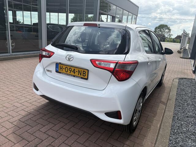 Toyota YARIS 1.5 VVT-i Active Automaat 5-drs. CAMERA/MEDIA/CRUISE/CLIMA