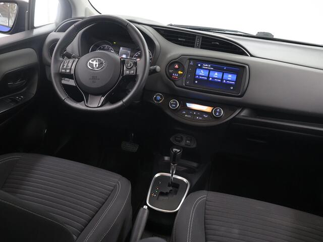 Toyota YARIS 1.5 VVT-i Dynamic | LED | Trekhaak | Automaat | Navigatie | Camera | Climate Control | Apple CarPlay/Android Auto | Cruise Control | Rij-Hulpsysteem |
