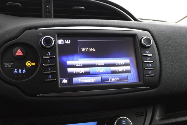 Toyota YARIS 1.5 Hybrid Design Sport | Cruise control | Climate control | Parkeercamera |