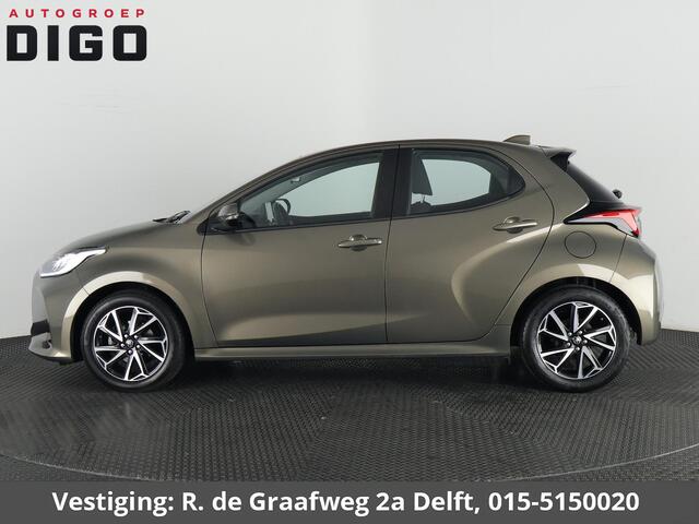 Toyota YARIS 1.5 VVT-i First Edition | Navigatie | Camera | Lichtmetalen velgen |