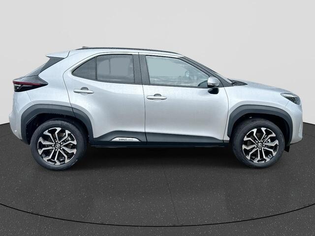 Toyota YARIS Cross 1.5 Hybrid 115 Dynamic RIJKLAAR | COMFORT Pakket | Navigatie | PDC | BSM | Stoel- & Stuurverwarming | NL AUTO