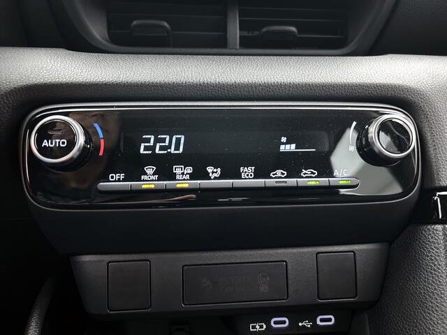 Toyota YARIS 1.5 Hybrid 115 First Edition