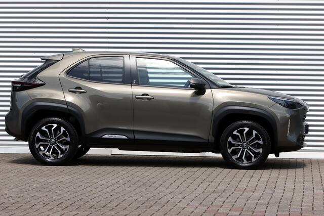 Toyota YARIS Cross 1.5 Hybrid Dynamic / Winter-Pakket / E-Kofferkl.