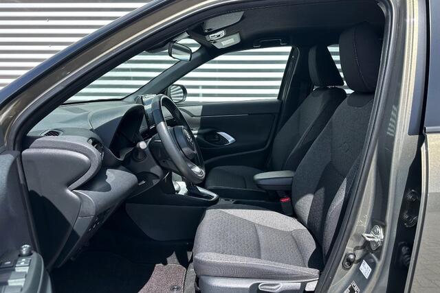 Toyota YARIS Cross 1.5 Hybrid Dynamic / Winter-Pakket / E-Kofferkl.