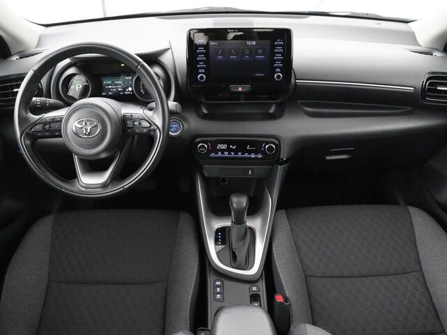 Toyota YARIS 1.5 Hybrid Dynamic | Carplay | Adaptive cruise | Keyless | Camera | Full LED | Climate control | 16'' | Bluetooth | DAB | Regensensor | Origineel NL