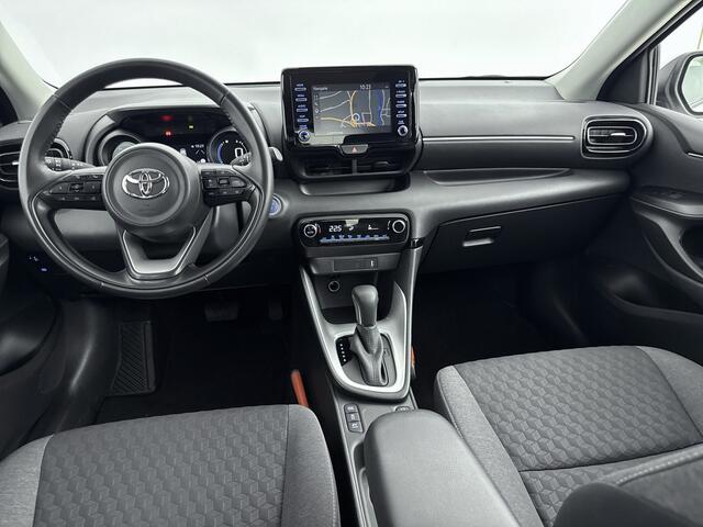 Toyota YARIS 1.5 Hybrid Dynamic Navi | 16'' Lichtmetalen velgen | Apple Carplay / Android Auto | Parkeercamera | Keyless Entry/Start |