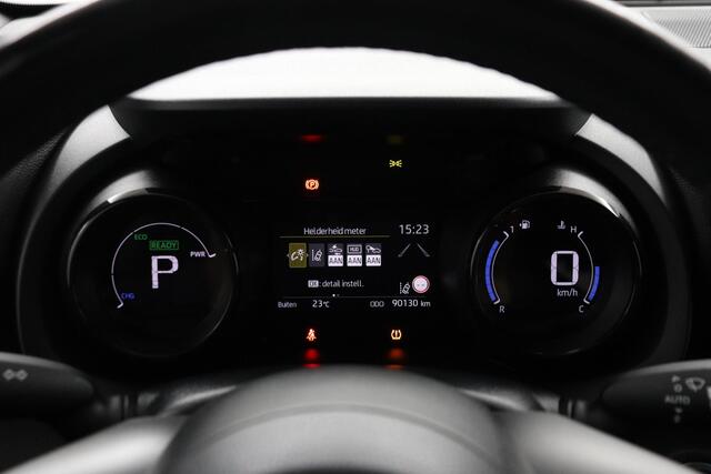Toyota YARIS 1.5 Hybrid Launch Edition | leder | stoelverwarming | Bi-Tone | Apple Carplay/Android Auto |
