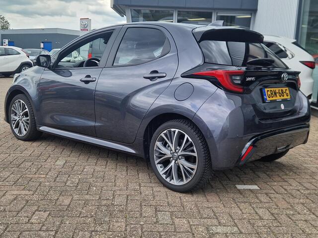 Toyota YARIS 1.5 Hybrid 130 Executive All season banden slecht 12000 km!!