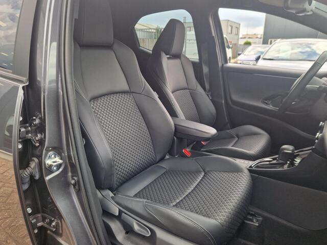 Toyota YARIS 1.5 Hybrid 130 Executive All season banden slecht 12000 km!!