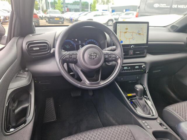 Toyota YARIS 1.5 Hybrid 130 Executive All season banden slecht 12000 km!!