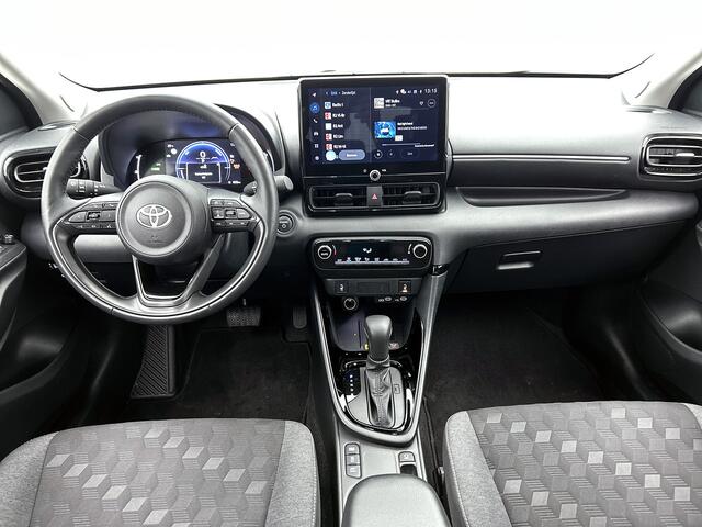 Toyota YARIS 1.5 Hybrid 115 Dynamic | Parkeersensoren V+A | Stuur-Stoelverwarming | Dode Hoek Detectie Onderweg-naar-dealer