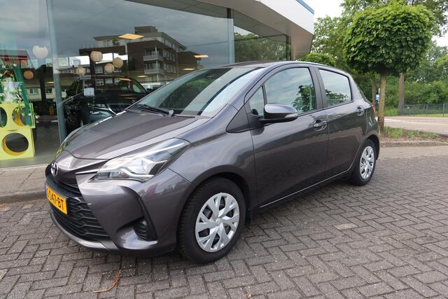 Toyota YARIS 1.5 VVT-i Active AUTOMAAT ! Camera I Trekhaak I All-Season