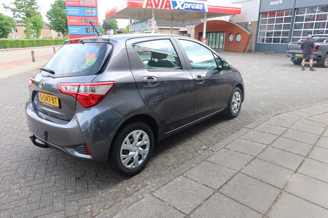 Toyota YARIS 1.5 VVT-i Active AUTOMAAT ! Camera I Trekhaak I All-Season