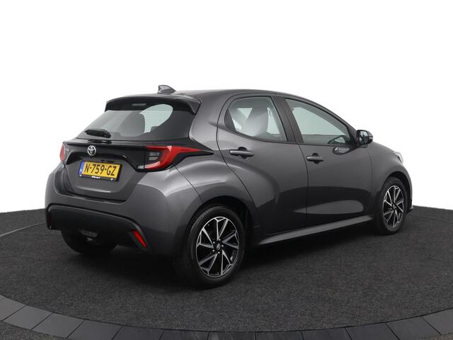 Toyota YARIS 1.5 VVT-i Dynamic | Cruise control | Navigatie | Airco | Keyless |