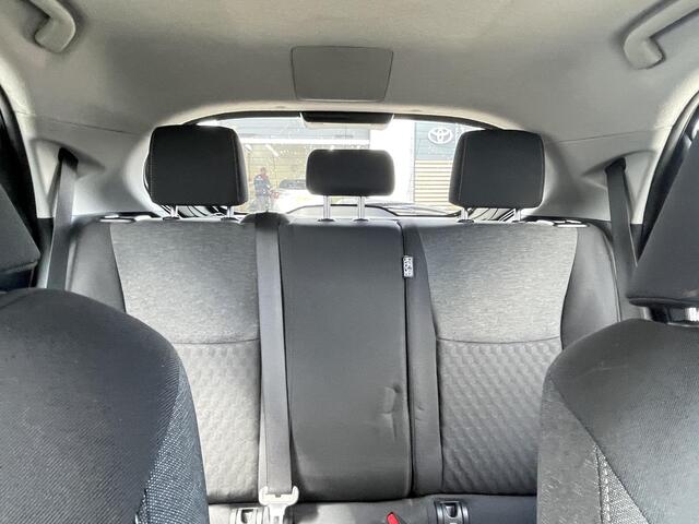 Toyota YARIS 1.5 Hybrid Active Parkeersensoren V+A