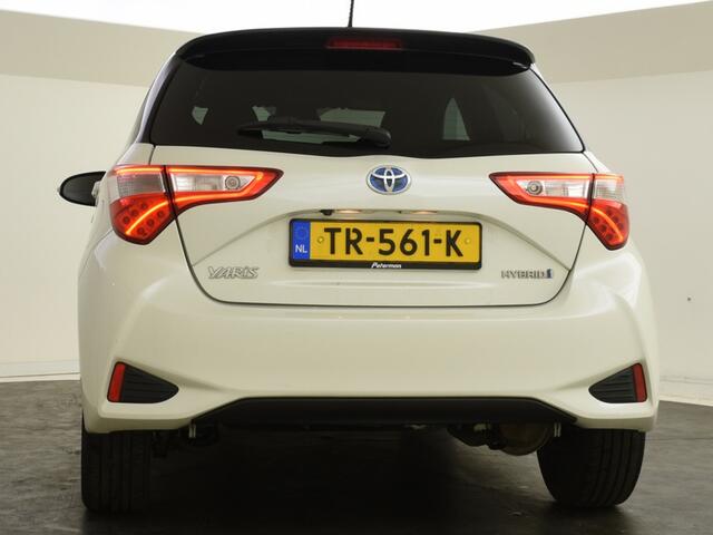 Toyota YARIS 1.5 Hybrid Bi-Tone | Navigatie | Keyless | Stoelverwarming