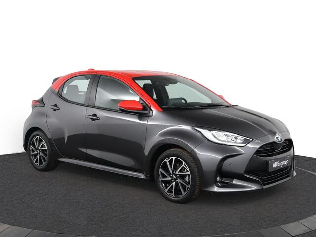 Toyota YARIS 1.5 Hybrid 115 First Edition | Parkeersensoren | Apple Carplay/Android auto | Stoelverwarming | Blindspot Monitor |