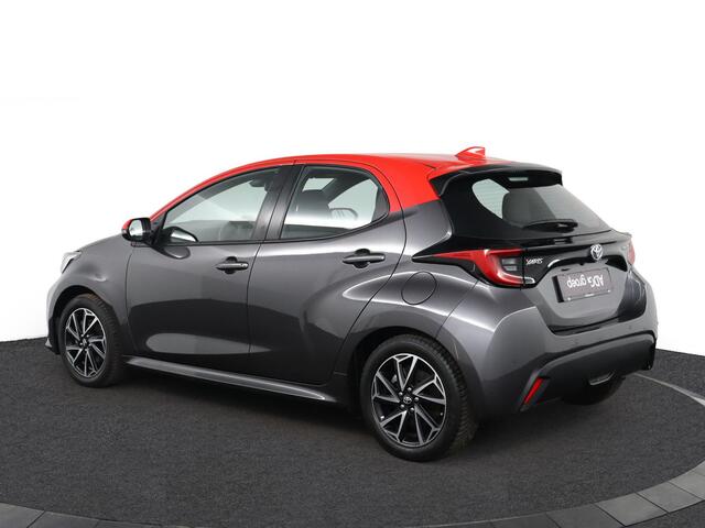 Toyota YARIS 1.5 Hybrid 115 First Edition | Parkeersensoren | Apple Carplay/Android auto | Stoelverwarming | Blindspot Monitor |