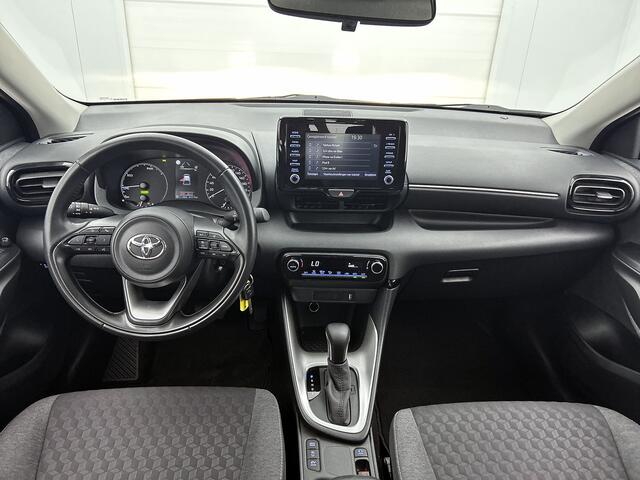 Toyota YARIS 1.5 Hybrid Active parkeersensors V+A