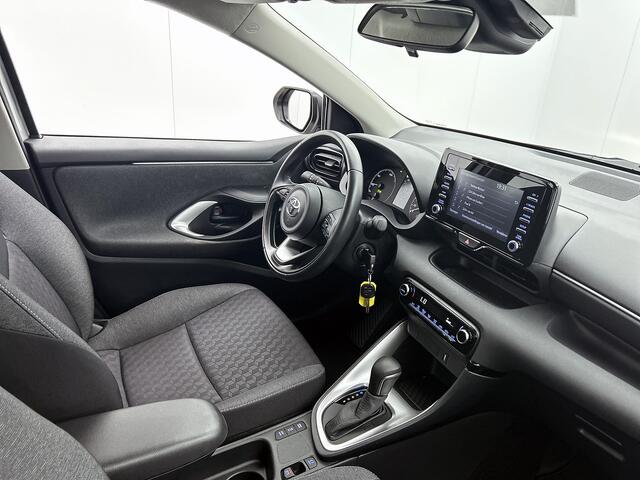 Toyota YARIS 1.5 Hybrid Active parkeersensors V+A