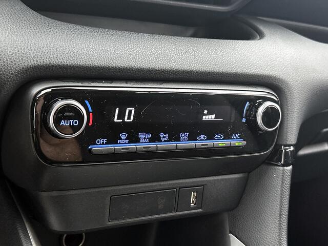 Toyota YARIS 1.5 Hybrid Active parkeersensors V+A