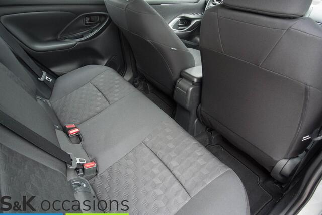 Toyota YARIS 1.5 Hybrid 115 Business ACC Keyless