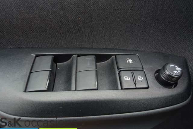 Toyota YARIS 1.5 Hybrid 115 Business ACC Keyless