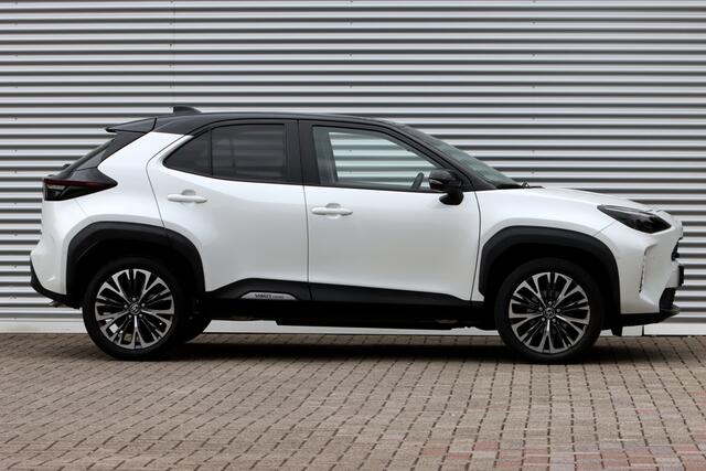Toyota YARIS Cross 1.5 Hybrid Executive Bi-Tone 360Gr. Camera