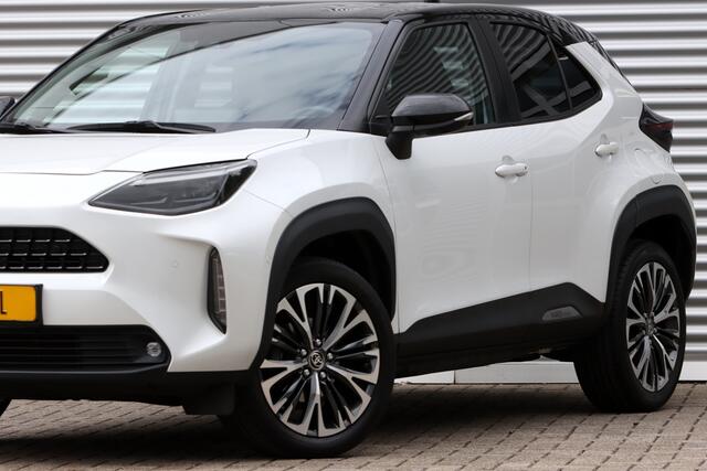 Toyota YARIS Cross 1.5 Hybrid Executive Bi-Tone 360Gr. Camera
