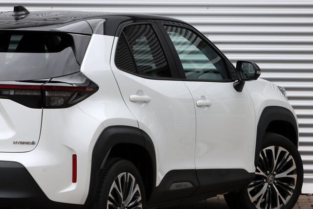 Toyota YARIS Cross 1.5 Hybrid Executive Bi-Tone 360Gr. Camera