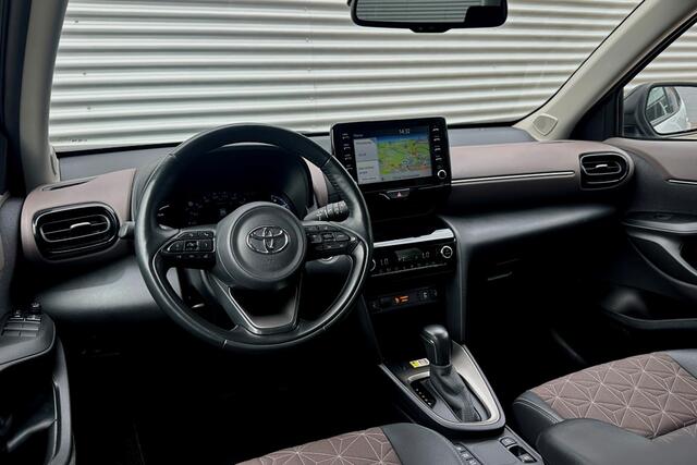 Toyota YARIS Cross 1.5 Hybrid Executive Bi-Tone 360Gr. Camera