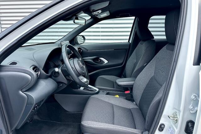 Toyota YARIS Cross 1.5 Hybrid Dynamic / Winter-Pakket