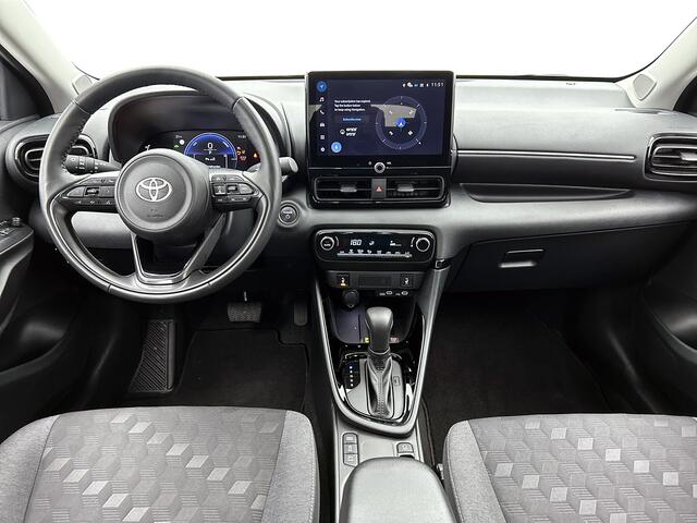 Toyota YARIS 1.5 Hybrid Dynamic | Parkeersensoren V+A | Stuur-Stoelverwarming | Dode Hoek Detectie | Onderweg-naar-dealer