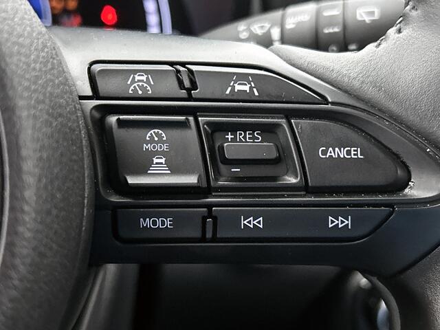 Toyota YARIS 1.5 Hybrid Dynamic | Parkeersensoren V+A | Stuur-Stoelverwarming | Dode Hoek Detectie | Onderweg-naar-dealer
