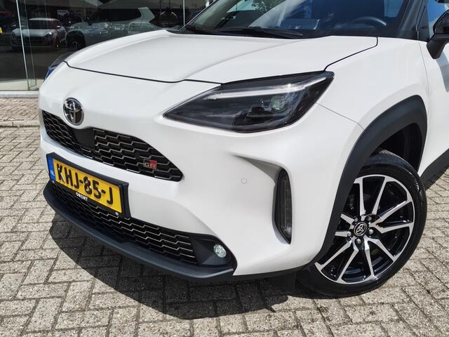 Toyota YARIS Cross 1.5 Hybrid 130 GR SPORT | Sensoren v/a | El. Achterklep | Androi