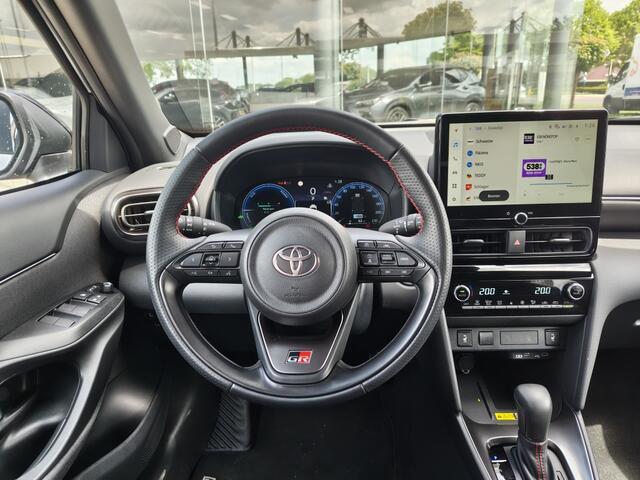 Toyota YARIS Cross 1.5 Hybrid 130 GR SPORT | Sensoren v/a | El. Achterklep | Androi