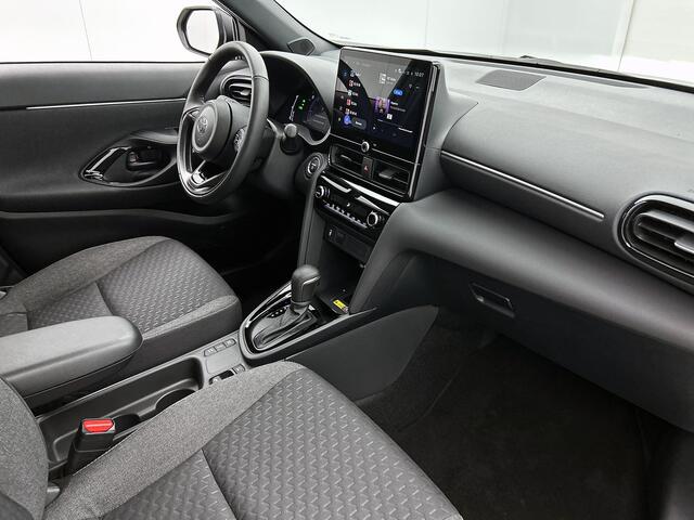 Toyota YARIS Cross 1.5 Hybrid 130 Dynamic Comfort Pack | BTW Voertuig | Dodehoekdetectie | Stoel + stuurverwarming | Parkeersensoren Voor + Achter | Cruise Control Adaptive | Climate Control | Apple CarPlay/Android auto | Draadloze telefoonlader
