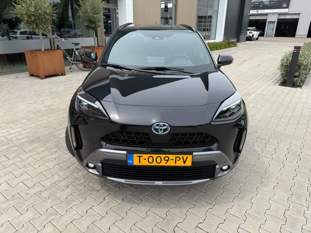 Toyota YARIS Cross 1.5 Hybrid Explore | PDC V+A | Treeplanken | All Seasons