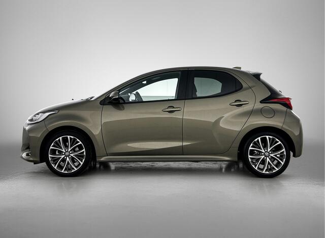 Toyota YARIS 1.5 Hybrid 130 Executive | BTW Voertuig | Dodehoek detectie | Stoel+Stuurverwarming | Parkeersensoren voor+achter | draadloze lader telefoon | Cruise Control Adaptive | Climate Control | Apple CarPlay/Android Auto |