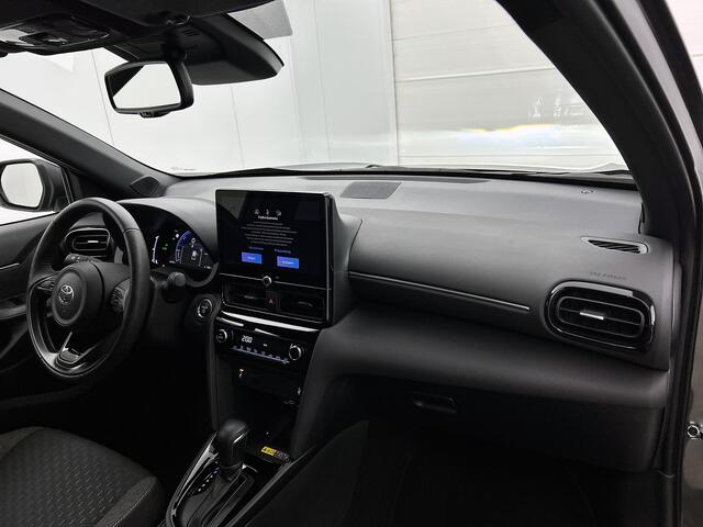 Toyota YARIS Cross 1.5 Hybrid 115 Dynamic Comfort pack | BTW Voertuig | Dodehoek detectie | Stoel+Stuurverwarming | Parkeersensoren voor+achter | draadloze lader telefoon | Cruise Control Adaptive | Climate Control | Apple CarPlay/Android Auto |