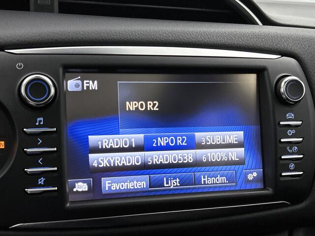 Toyota YARIS 1.5 Hybrid SkyBlue | Panoramadak | Navi